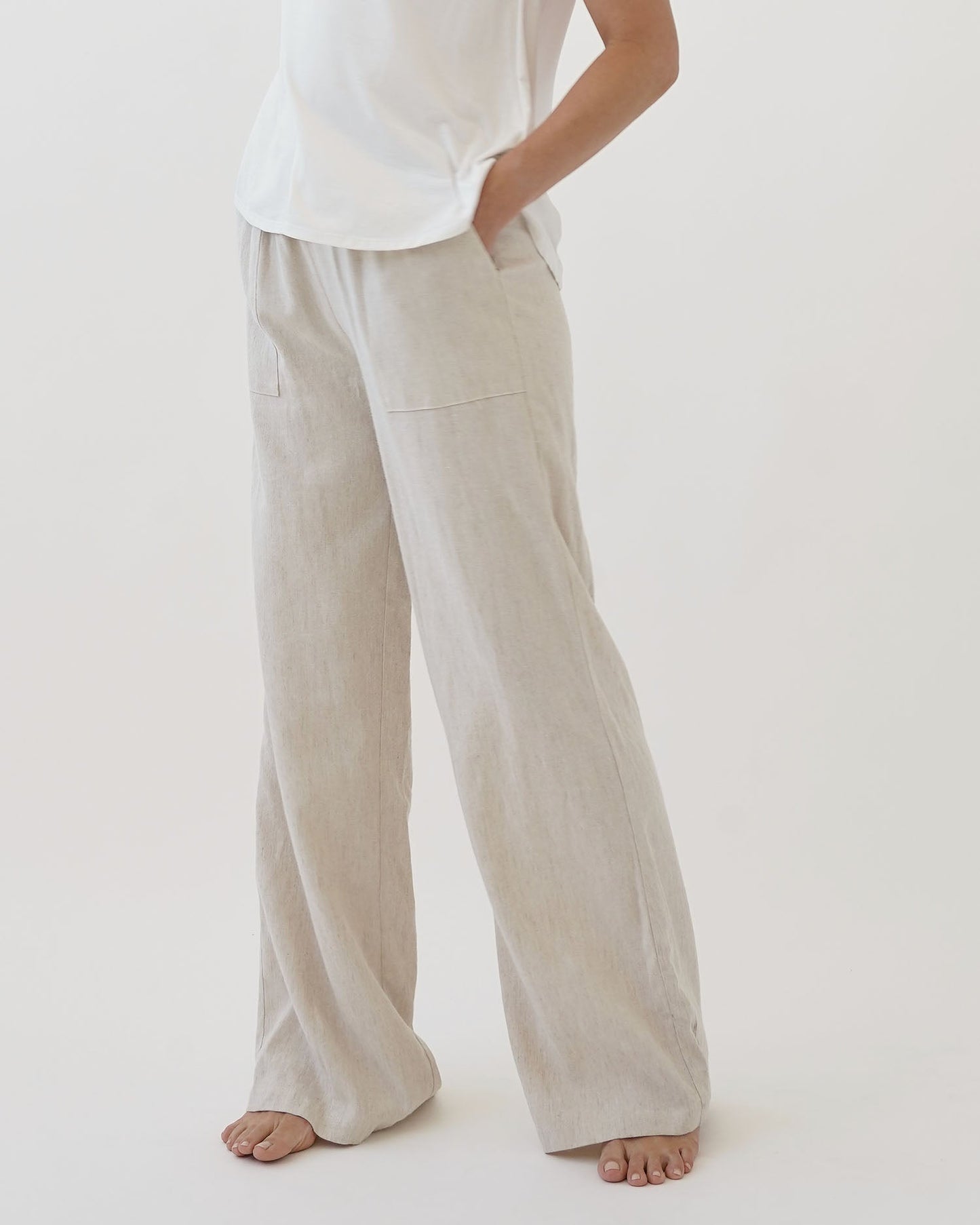 A bamboo linen pant with wide leg fit, pockets, and elasticized waistband.