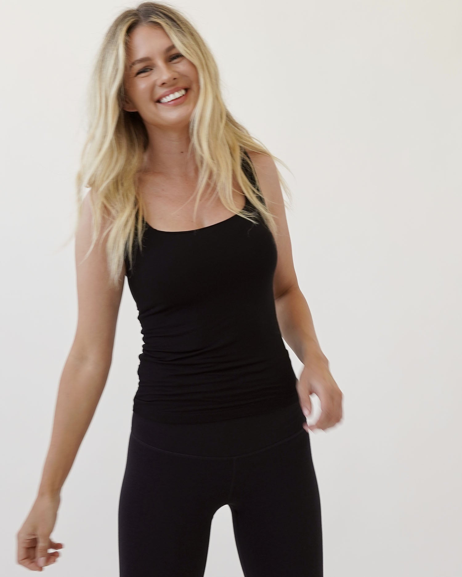 A bamboo black double layered tank